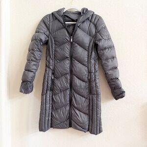 BCBGeneration Gray Ultra Light Weight Packable Down Puffer Coat Hooded Small